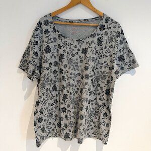 Iyla Women Gray Floral Short Sleeve Pullover Top Plus Size 3X